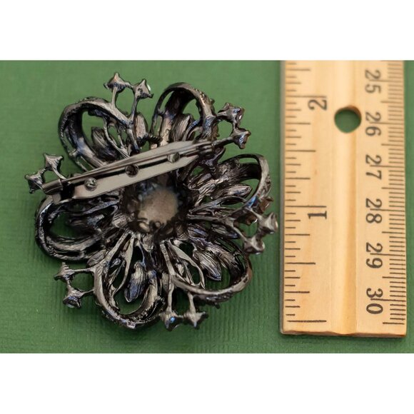Vintage Victorian Rhinestone Brooch K9 - Picture 2 of 2